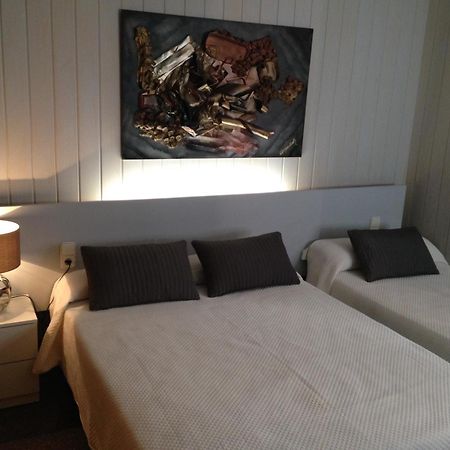 Hostal Sant Marti Puig-reig المظهر الخارجي الصورة