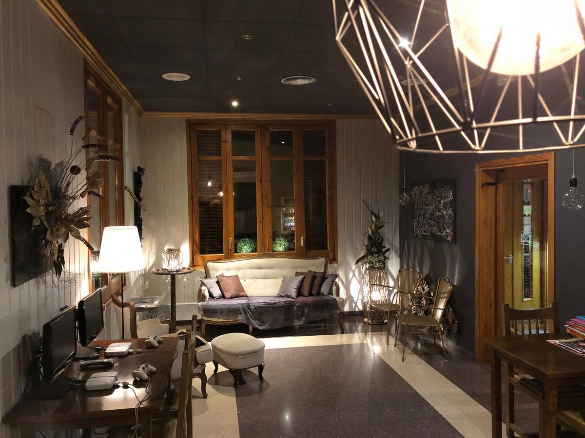 Hostal Sant Marti Puig-reig المظهر الخارجي الصورة